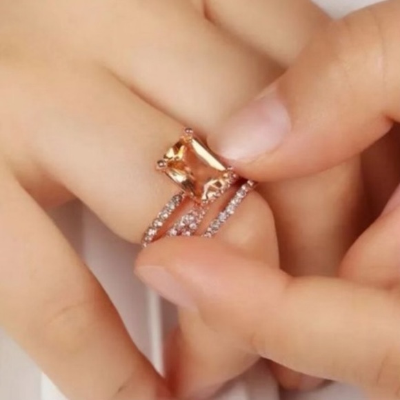 18k Rose Gold Morganite Ring - Picture 6 of 15